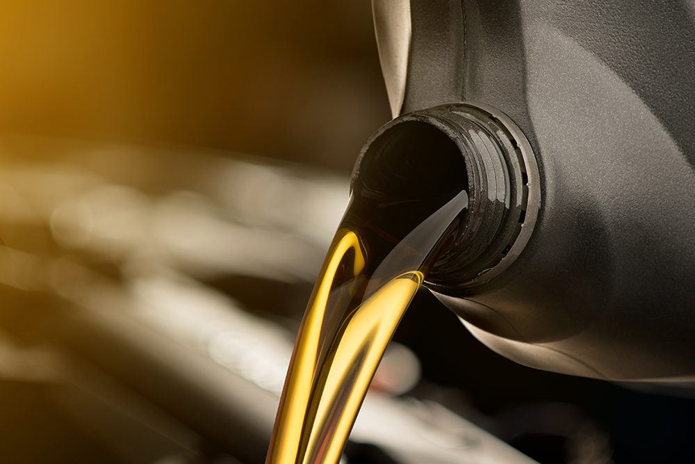 Fluid and greases for machine tools
